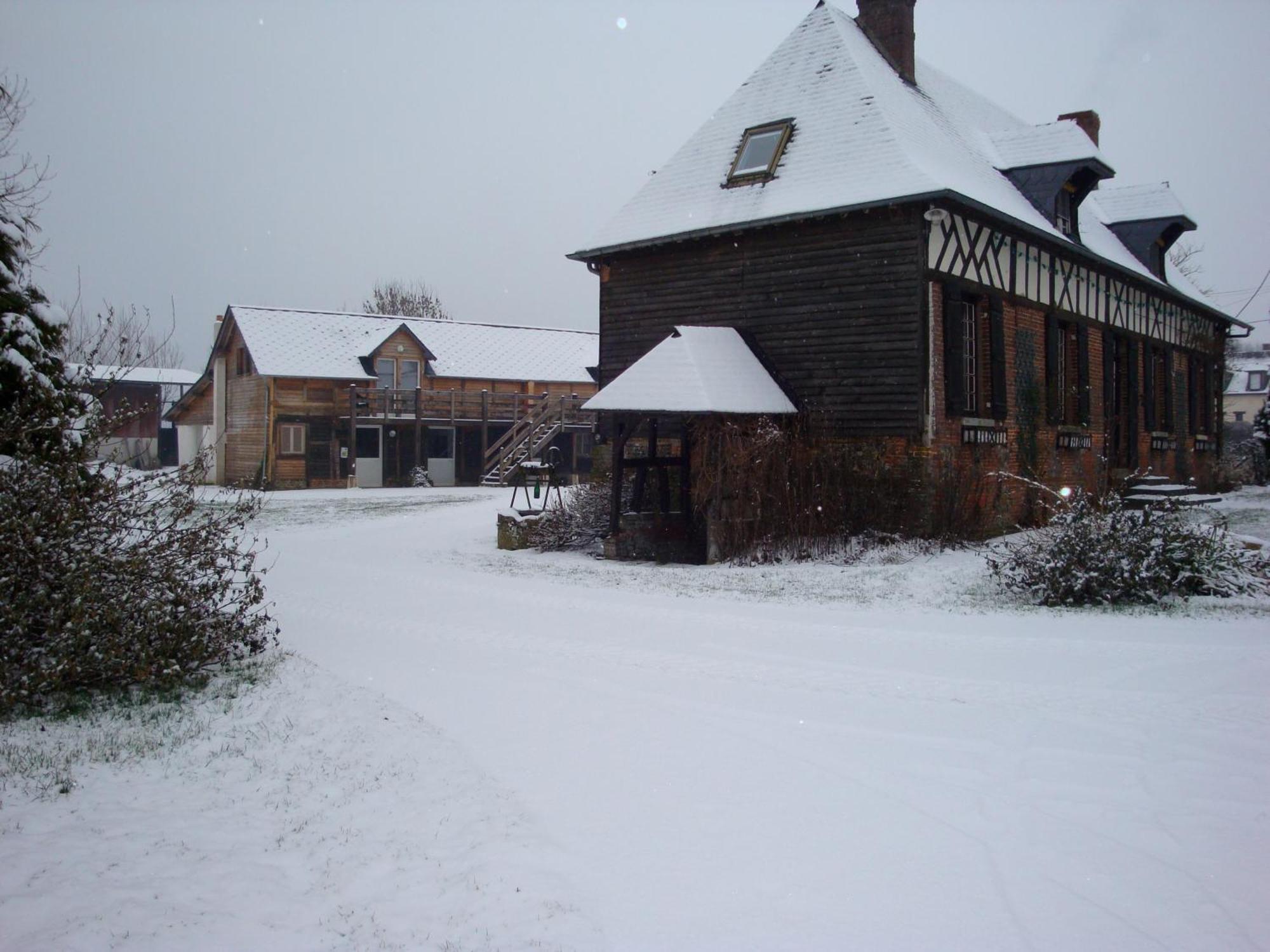 Ferme De La Cacheterie, Bed & Breakfast Fleury-la-Forêt Екстериор снимка